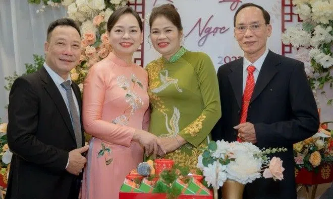 Sao Việt 24h: Mẹ ruột trẻ đẹp của Ly Kute chia sẻ sau đám cưới con gái, khoe ảnh đủ mặt thông gia