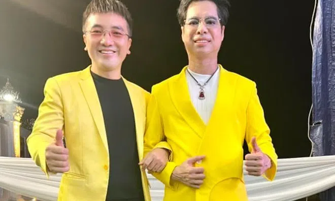 Ca sĩ "Gọi đò" chuyên thuê xe hơi đi hát, tạo nét như ngôi sao dù cát-xê vài chục nghìn