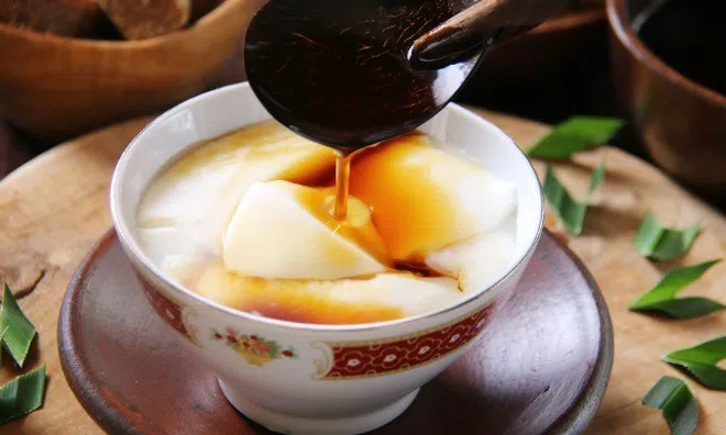 Món này xưa tượng trưng cho sự giàu sang, nay là món vỉa hè được yêu thích mùa nóng, có tác dụng ít ai ngờ
