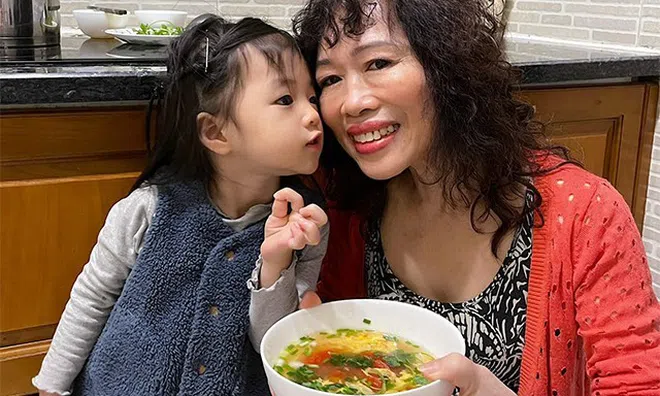 “Hôm nay ăn gì" và 679 giờ yêu thương của mẹ