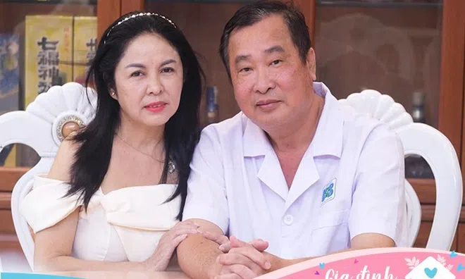 Từng mang tiếng dạy con như “phát xít”, bác sĩ chữa ung thư nay tự hào khi hai con đều tốt nghiệp trường y