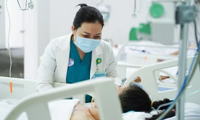 Đang khỏe mạnh, cô gái 23 tuổi bỗng nhiên co giật, rơi vào hôn mê, đến bệnh viện mới phát hiện căn bệnh hiếm