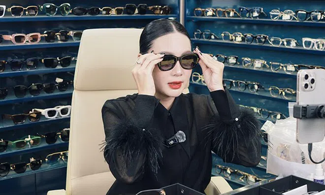 LY Luxury - Thương hiệu thời trang cao cấp sang trọng giá tốt nổi tiếng Hà thành