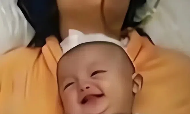 Cô gái hôn mê suốt 6 tháng, tỉnh dậy thấy mình đã...sinh con xong xuôi nhờ quyết định của chồng