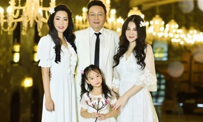 43 tuổi sinh thêm con thứ 2, NSND Trịnh Kim Chi đặt tên 2 ái nữ rất ấn tượng, lớn lên đứa trẻ y như tên gọi