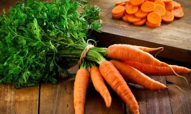 12 thực phẩm giàu vitamin A "cứu" đôi mắt khỏi ánh sáng xanh, giá rẻ từ 10.000 đồng, dân văn phòng nên mua ngay về dùng