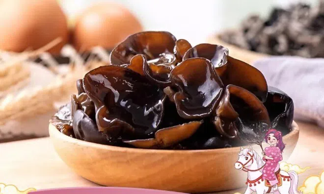 Ăn mộc nhĩ ngày Tết cực tốt nhưng sẽ phản tác dụng nếu chỉ sai một bước này khi ngâm