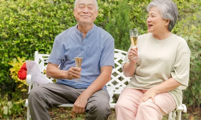 Khi về già, ngoài tiền tiết kiệm và nhà cửa, tôi rất cần điều này để cuộc sống an toàn