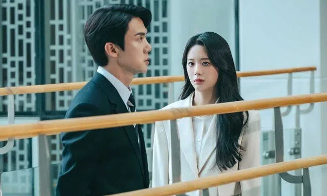 Say rượu trót lên giường với anh đồng nghiệp, hôm sau đi làm anh nói 7 từ khiến tôi đỏ mặt