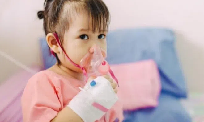 Thời tiết “đỏng đảnh” khiến bệnh hô hấp gia tăng, chuyên gia Nhi khoa chỉ dấu hiệu vàng để phát hiện bệnh trở nặng