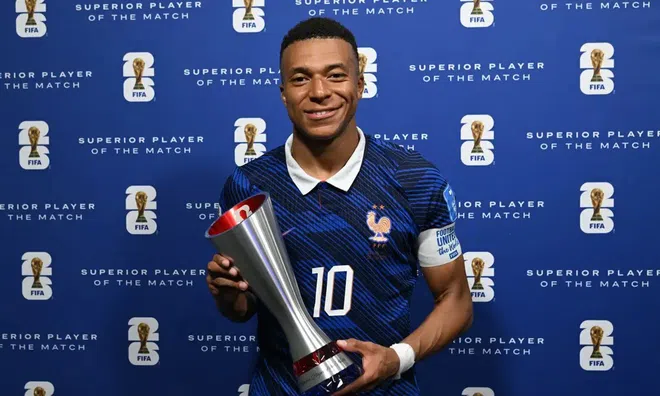 Mbappe lập cú đúp, phá kỷ lục World Cup