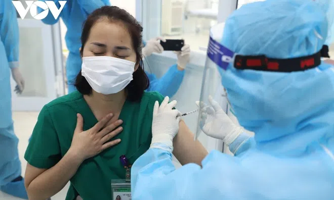 Hà Nội lên kế hoạch tiêm 200.000 mũi vaccine COVID-19 mỗi ngày