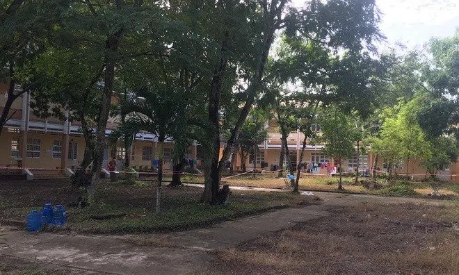 Trốn khỏi khu cách ly về nhà xin tiền mẹ, người đàn ông bị phạt nặng
