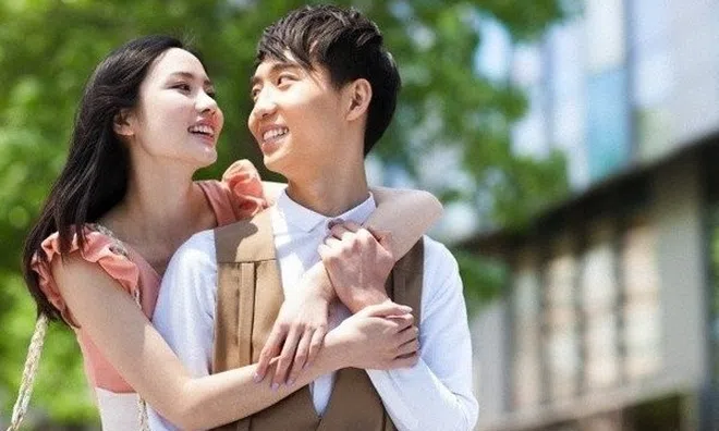 Bí quyết thu hút "nửa kia" của cô nàng có chồng "bước ra từ ngôn tình"