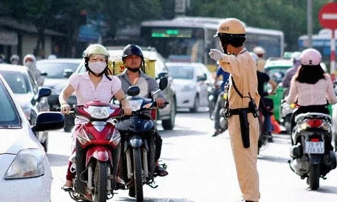 Ba trường hợp không đội mũ bảo hiểm nhưng không lo bị phạt
