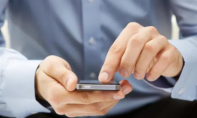 Đăng hình người vay tiền lên mạng làm giả lệnh truy nã, xử lý thế nào?
