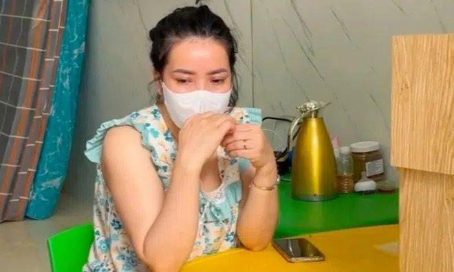 Vụ bảo mẫu bạo hành trẻ lúc cho ăn ở Đắk Lắk: Người mẹ sốc khi xem clip