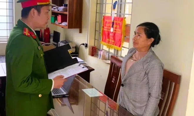 Lợi dụng lúc cúng bái, con dâu dùng hung khí tấn công mẹ chồng và chị dâu