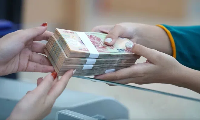 Đến 30/6/2026, hỗ trợ 800.000 đồng/tháng cho cán bộ công chức viên chức theo Nghị quyết 15 ra sao?