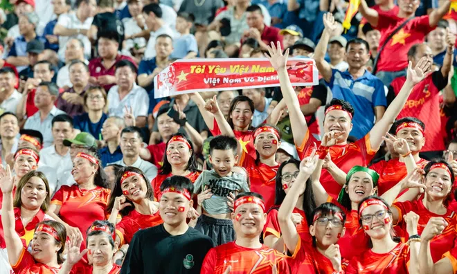 Herbalife Việt Nam tổ chức Fanzone tiếp lửa Đội tuyển Việt Nam trong trận đấu quan trọng gặp Malaysia tại vòng loại Asian Cup 2027
