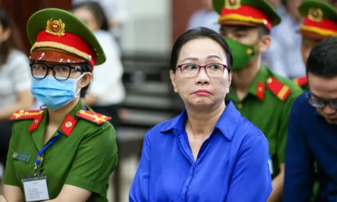 Bất ngờ giá trị hai túi Hermès “bạch tạng” của bà Trương Mỹ Lan