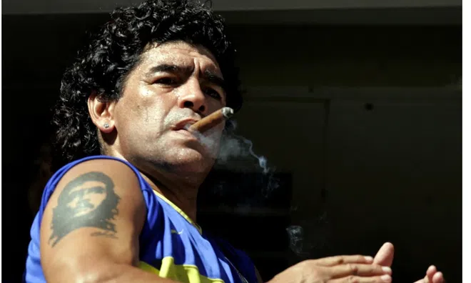 Phiên tòa Maradona: Loạt chi tiết gây sốc về những ngày cuối đời