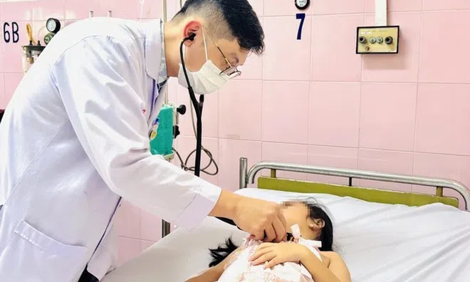 TP.HCM: Công bố nguyên nhân vụ ngộ độc khiến gần 200 học sinh phải đi viện tại Trường Tiểu học Bình Quới Tây