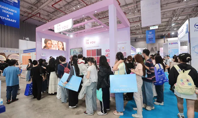 INTO YOU chính thức gia nhập thị trường Việt Nam tại Vietbeauty x Cosmobeauté 2026