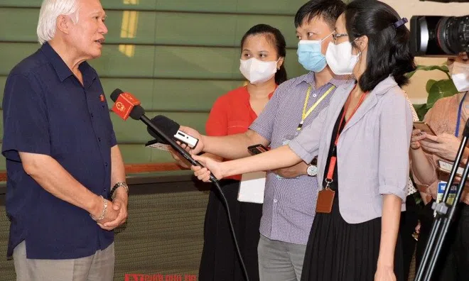 ĐBQH TP.HCM bác tin đồn bệnh nhân COVID-19 không được đưa đi cứu chữa