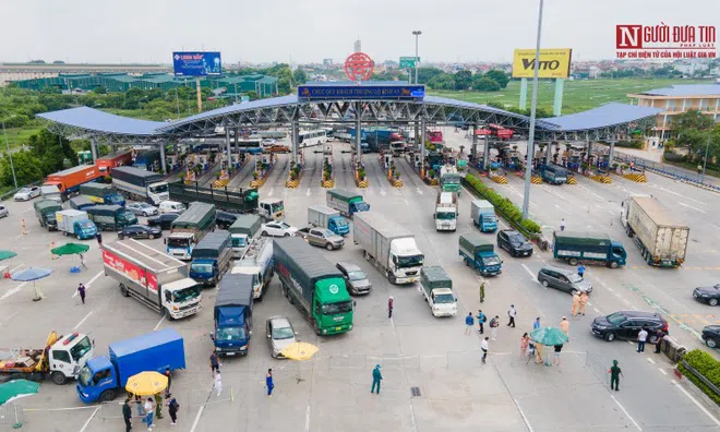 Bộ Công Thương hoả tốc đề nghị tiêm vắc-xin cho tài xế chở hàng