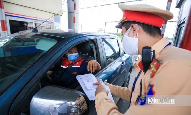 Bộ GTVT điểm tên 8 tỉnh có quy định gây cản trở vận chuyển hàng hoá