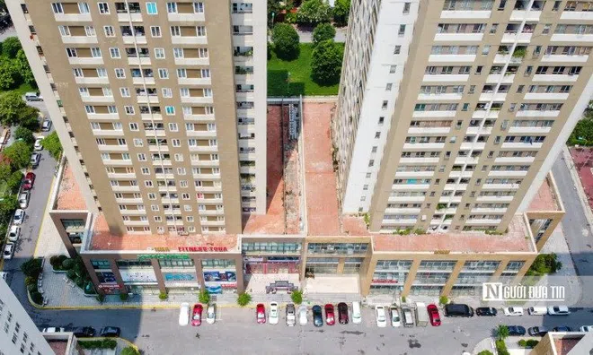 Hà Nội: Phong toả tạm thời 1 toà chung cư tại điểm nóng xã Tân Lập