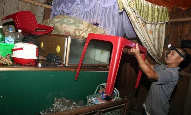 Ô nhiễm rác trên lòng hồ Thủy điện Khe Bố: "Tối hậu thư" cho thủy điện