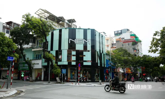 Nhìn lại toàn cảnh thời trang NEM: Từ biểu tượng đến lụi tàn