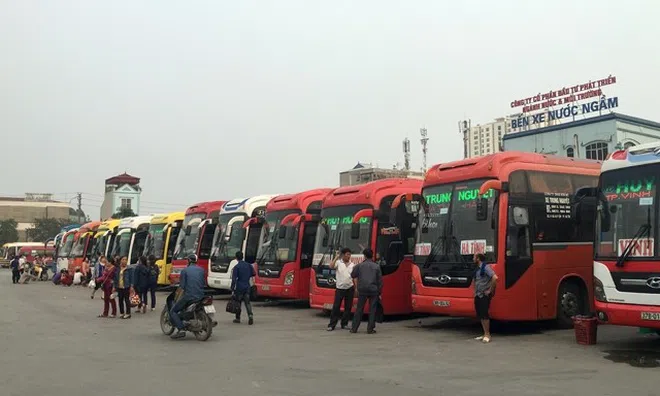 Hà Nội tìm người trên xe khách Hoàng Long từ TP.HCM về bến xe Nước Ngầm