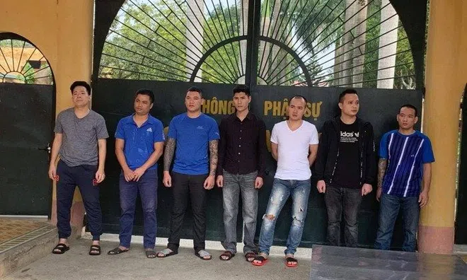 Không vay tiền vẫn bị gọi điện, đưa ảnh gia đình lên Facebook đòi nợ
