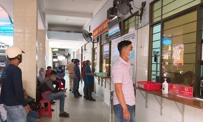 An Giang: Sai phạm về cấp biển số xe, 3 cán bộ CSGT bị đình chỉ công tác