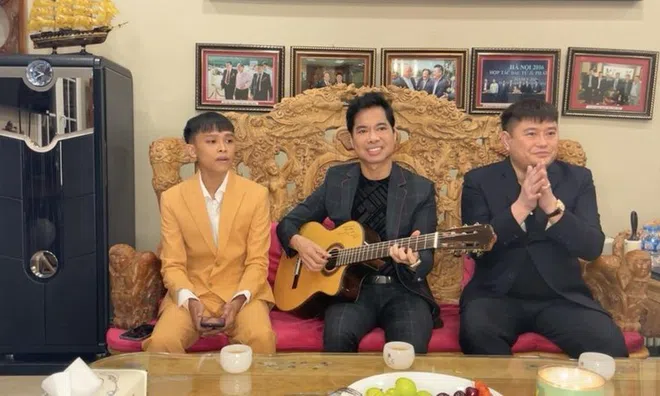 Ngọc Sơn hé lộ về sức khỏe của Hồ Văn Cường trong livestream của bầu Thụy