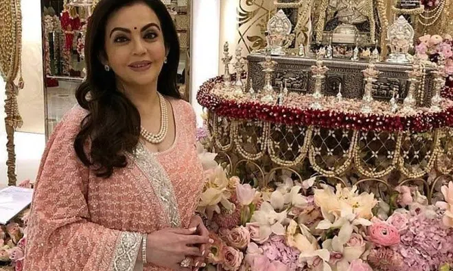 Cuộc đời vị phu nhân tỷ phú giàu nhất châu Á Mukesh Ambani: Nàng Lọ Lem ngoài đời thực, một bước lên mây