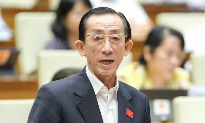 Giá xăng dầu liên tục tăng, ĐBQH cảnh báo nguy cơ “domino”