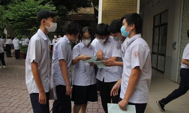 Hà Nội: Không được thu bất cứ khoản đóng góp nào khi học sinh lớp 10 nhập học