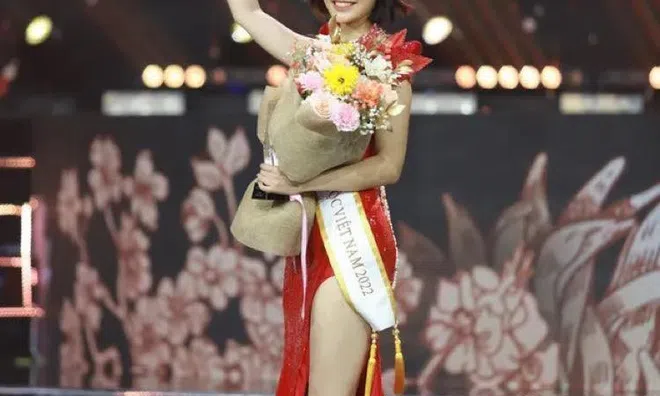 Cứ thấy Hoa hậu nào vướng vào ồn ào là khán giả "khẩu nghiệp tơi bời"