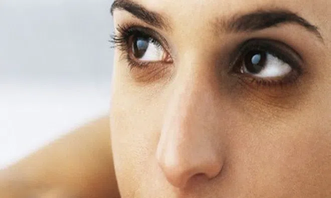 Những thay đổi trên cơ thể cảnh báo sức khỏe gặp "vấn đề", cần xử lý ngay