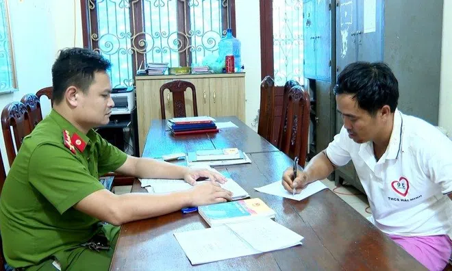 Ninh Bình: Nam thanh niên lập Facebook "Chàng Khờ" để lừa đảo phụ nữ