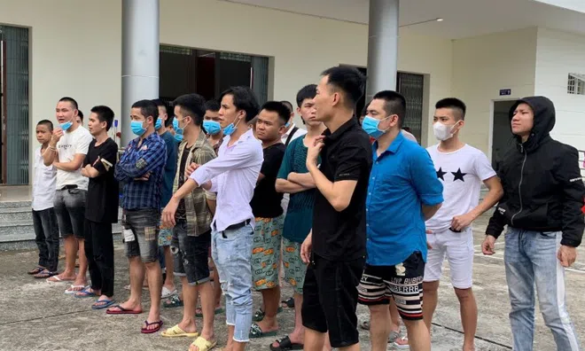 Hỗ trợ đưa nhóm người trốn chạy từ casino ở Campuchia về quê