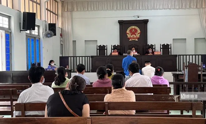 Bình Thuận: Nhóm côn đồ xịt hơi cay, chém người lãnh án