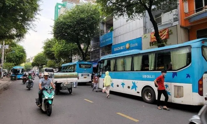 TP.HCM tổng kiểm tra, quyết liệt xử lý bến cóc xe dù