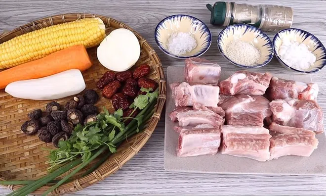 Công thức nấu canh sườn nấm rau củ vừa thơm ngon lại còn thanh đạm