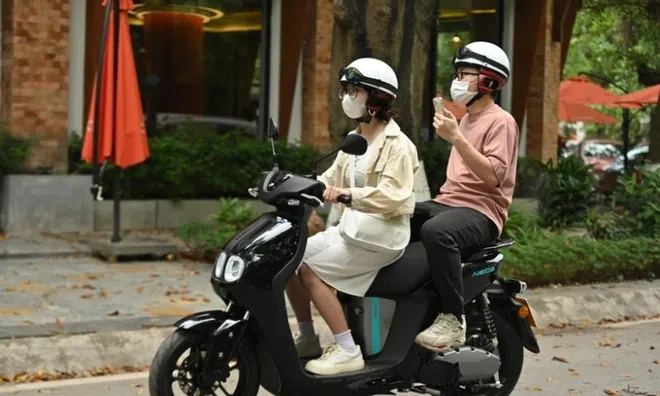 Bao nhiêu tuổi được đi xe máy?