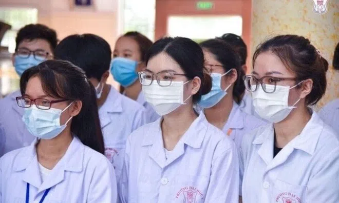 Lần đầu tiên Đại học Y Hà Nội xét tuyển thẳng học sinh giỏi Văn, Sử, Địa